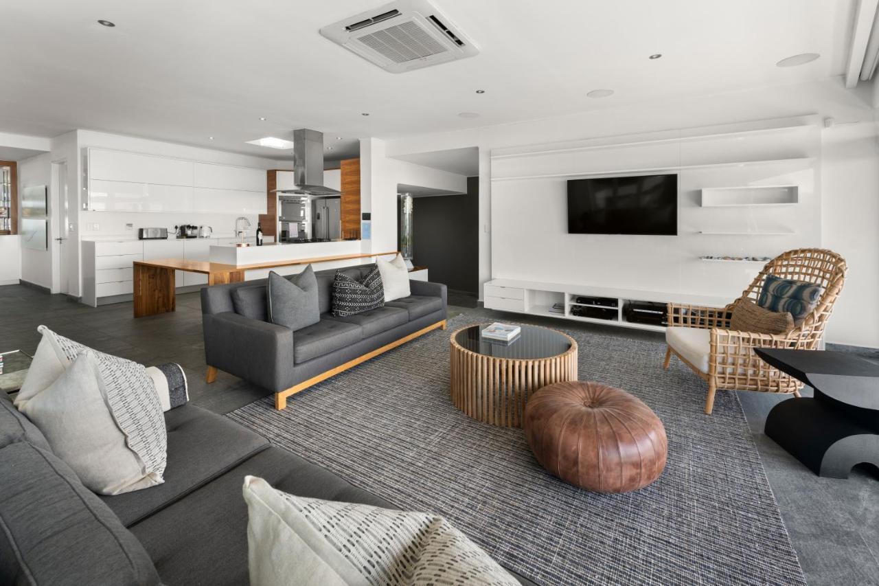 Villa Ravensteyn - Camps Bay Luxury Villa เคปทาวน์ ภายนอก รูปภาพ