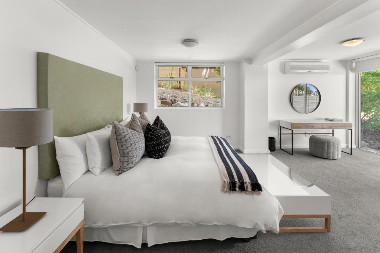 Villa Ravensteyn - Camps Bay Luxury Villa เคปทาวน์ ภายนอก รูปภาพ