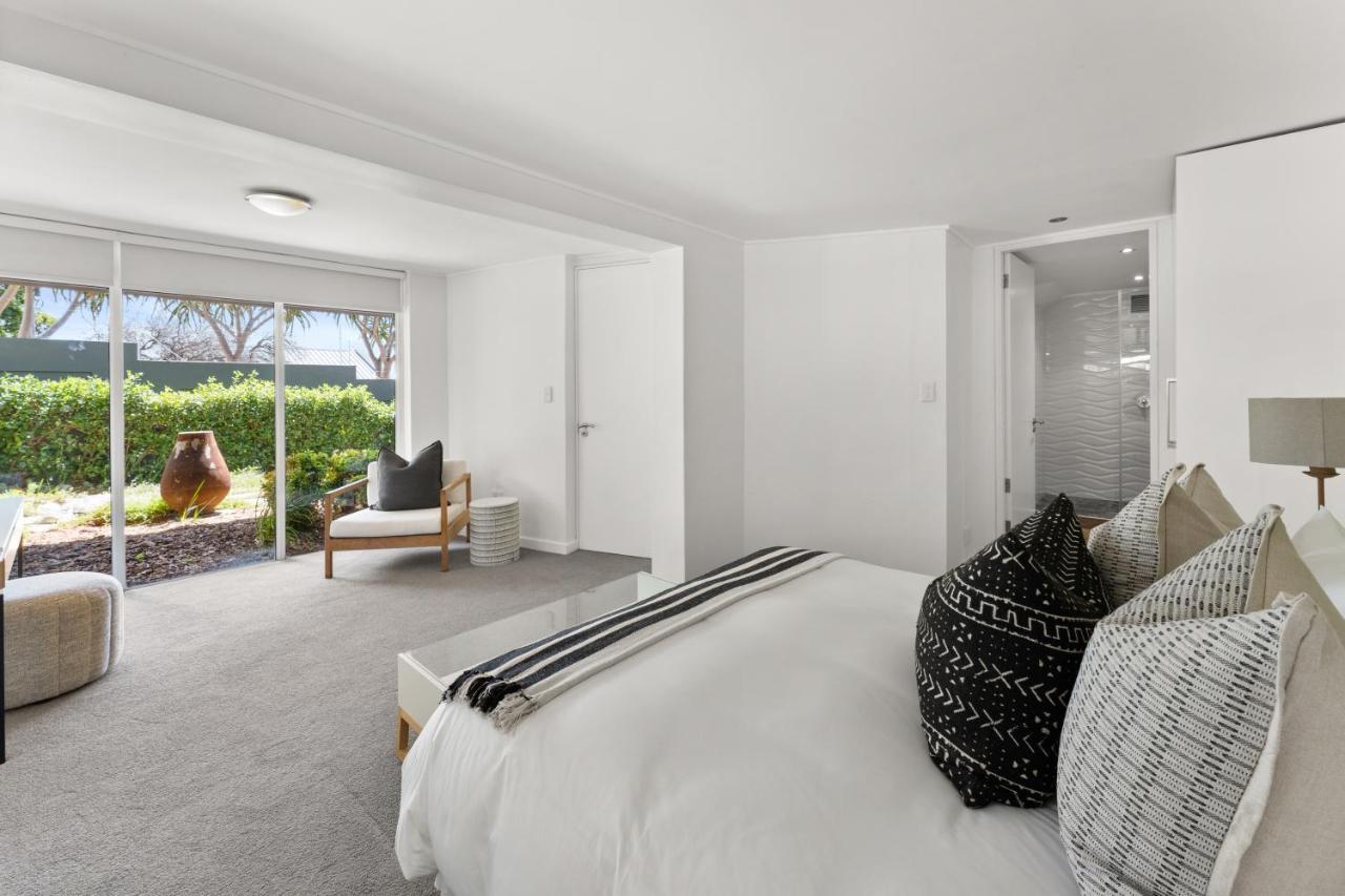 Villa Ravensteyn - Camps Bay Luxury Villa เคปทาวน์ ภายนอก รูปภาพ